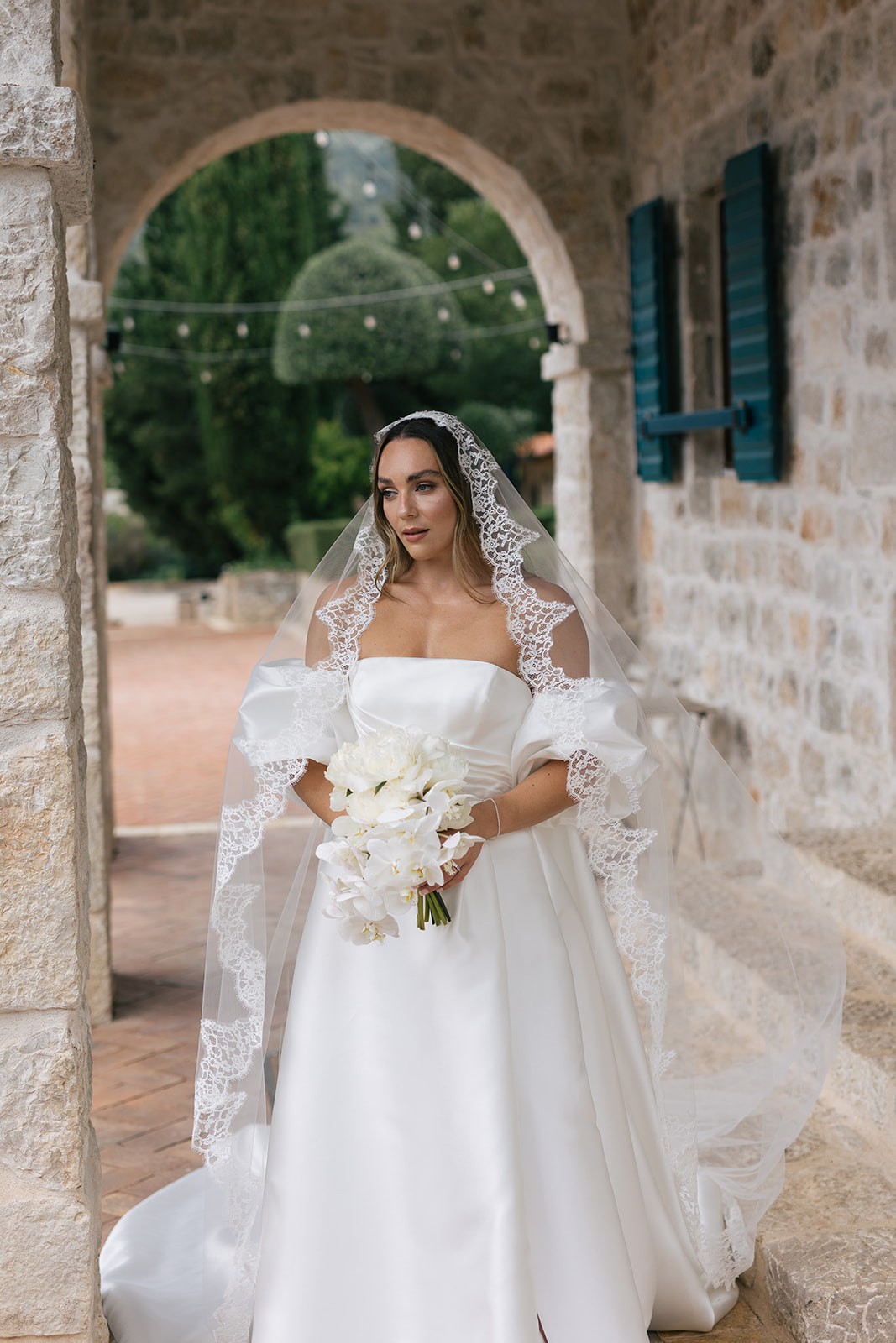 Flottie wedding floral design for "A Garden Vow": close-up of bride's bouquet and decor organisation at Talici Hill Villa in Montenegro