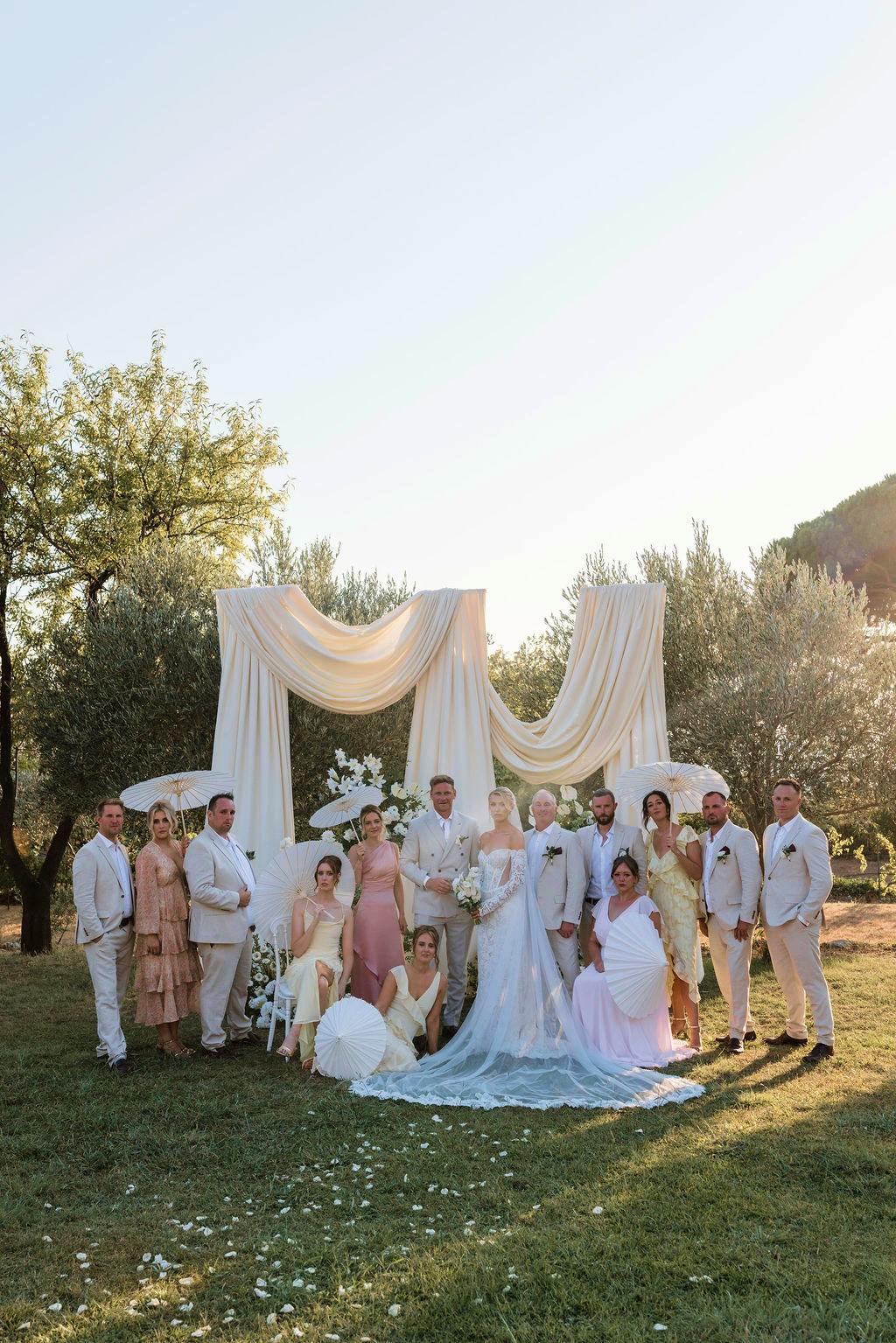 Flottie wedding floral design and organisation for "Effortless Elegance" project at Talici Hill Villa