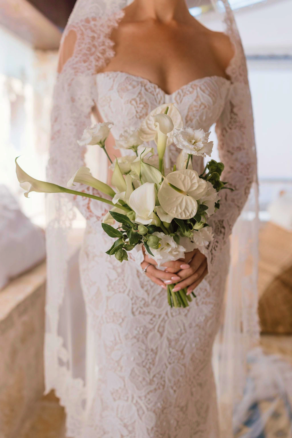 Flottie wedding styling and decor organisation for "Effortless Elegance" couple shoot at Talici Hill Villa