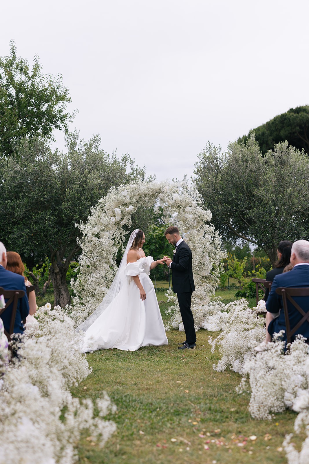 Flottie wedding floral design and organisation for bride and groom during "A Garden Vow" ceremony at Talici Hill Villa
